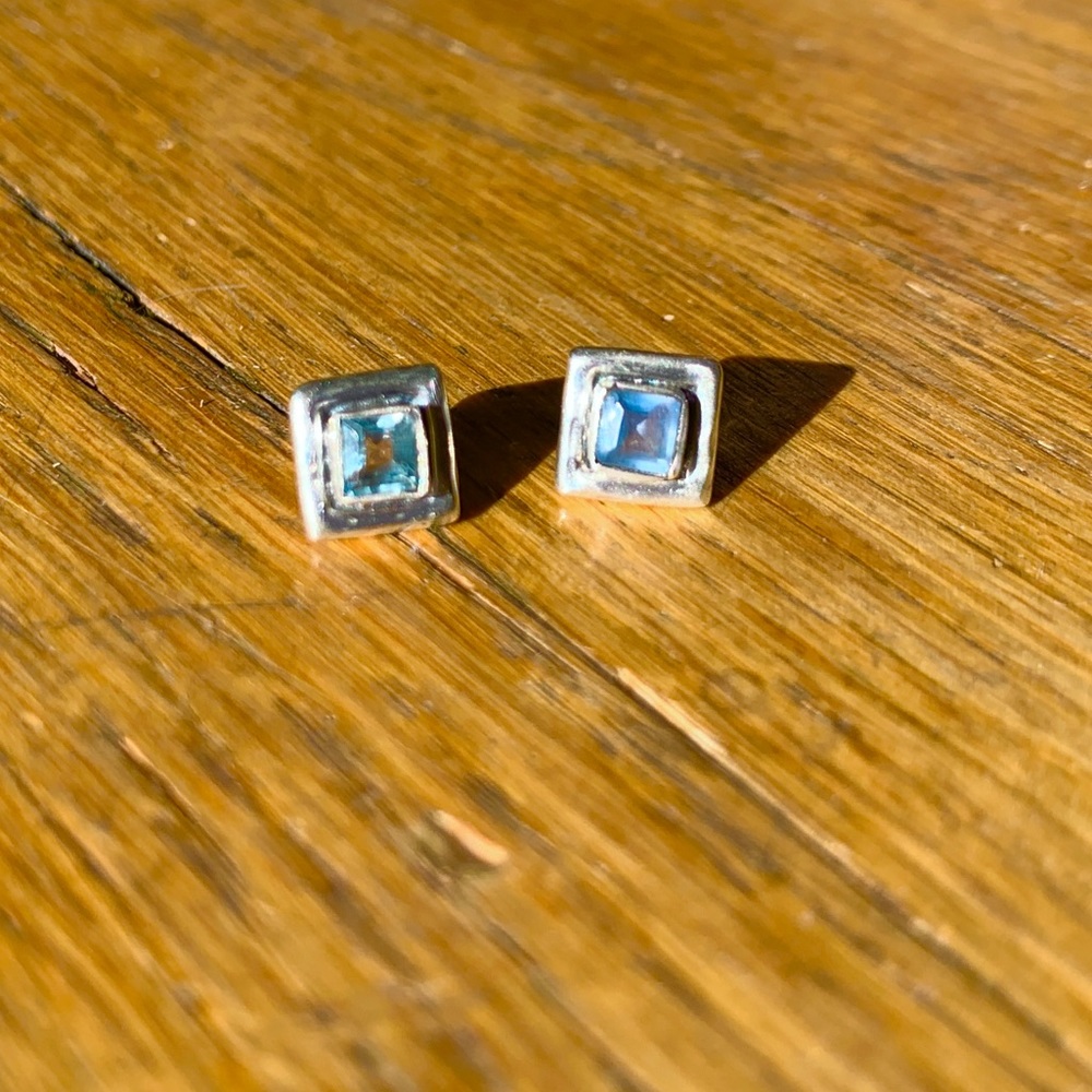 Antique Sterling Genuine Blue Topaz Earrings Excellent Vintage Condition ❄️